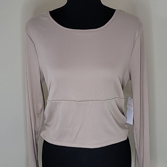 Ultra Flirt Juniors' Open-Back Top - Picture 2 of 3